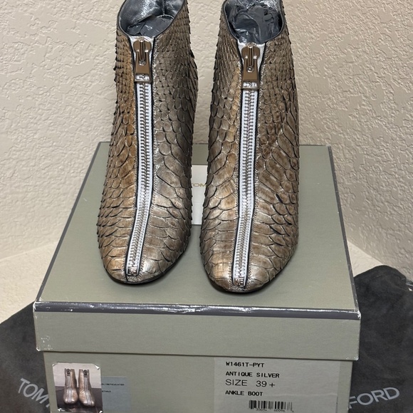 Tom Ford Python Booties Silver metallic ankle boots zip zipper 39.5 US 9.5 - Picture 14 of 16